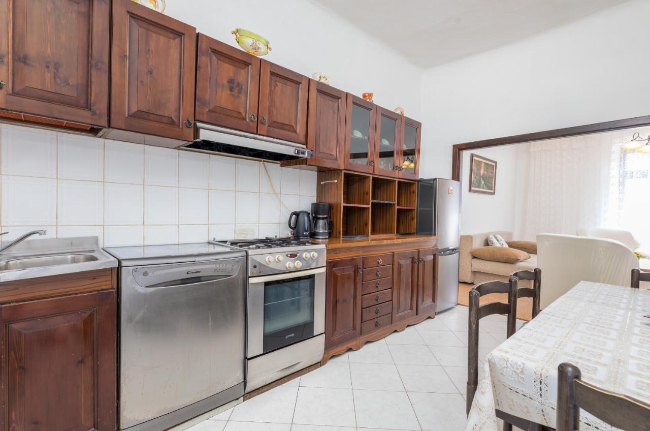 Apartment Ana Fažana Zewnętrze zdjęcie